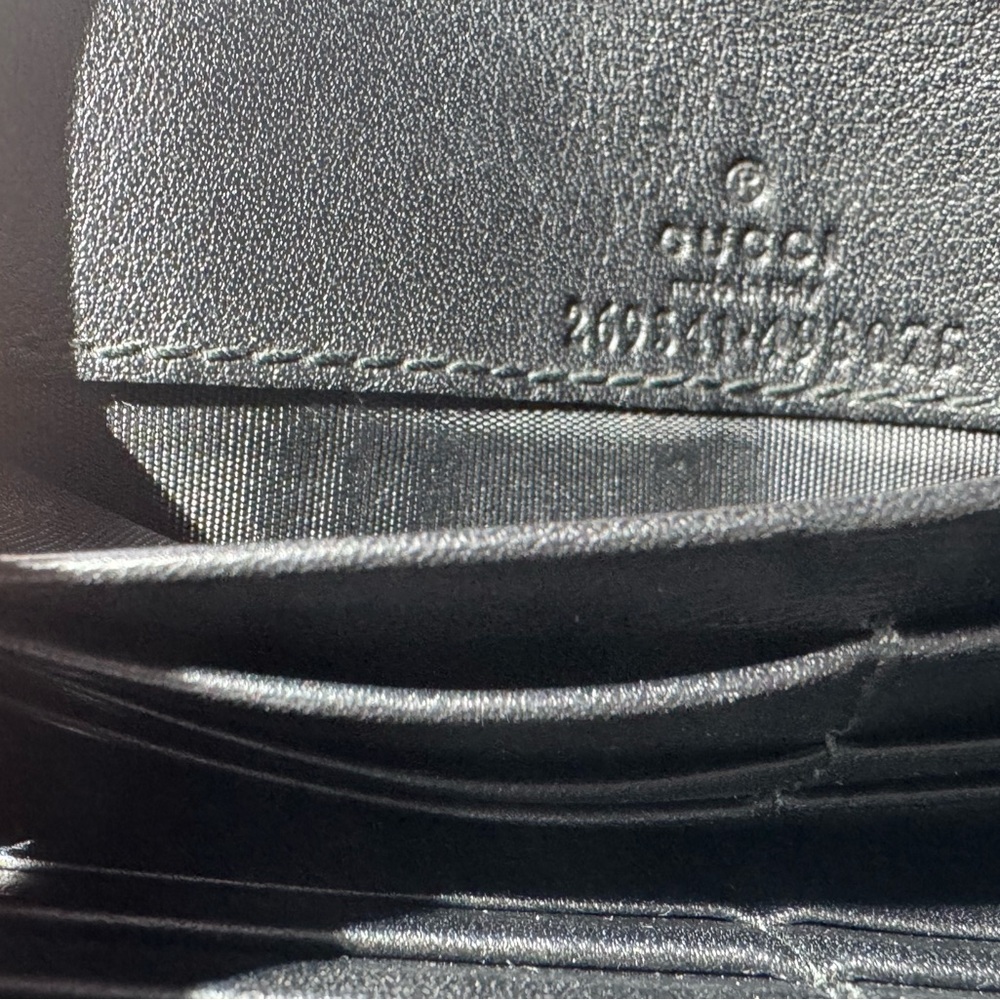 Gucci Chain Wallet - Picture 3 of 7